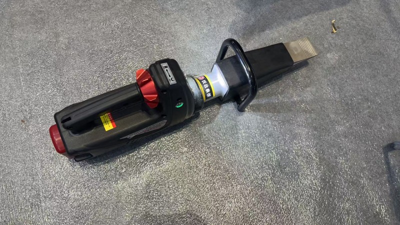 電動開縫器